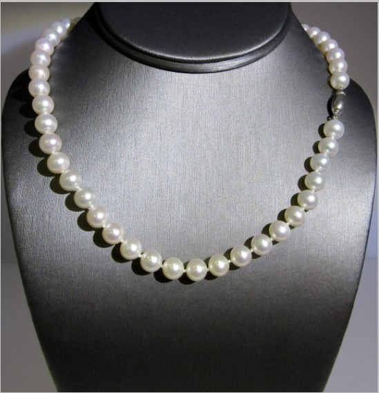 Akoya Pearl Necklaces,