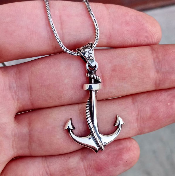 Anchor Chain Necklace - featued image