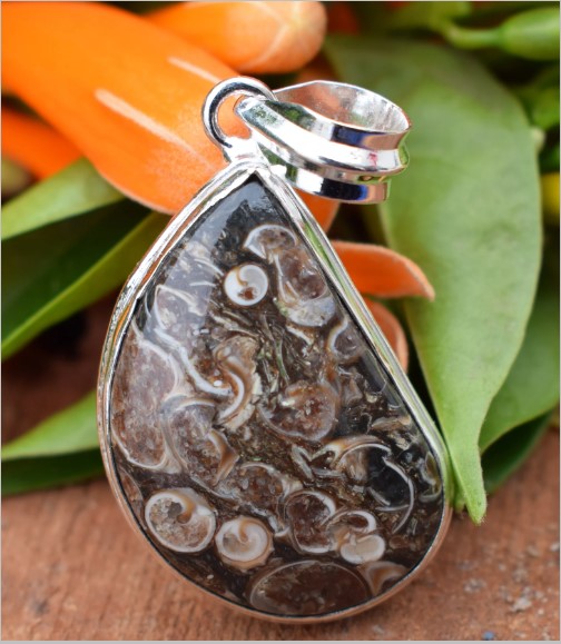 agate stone necklace