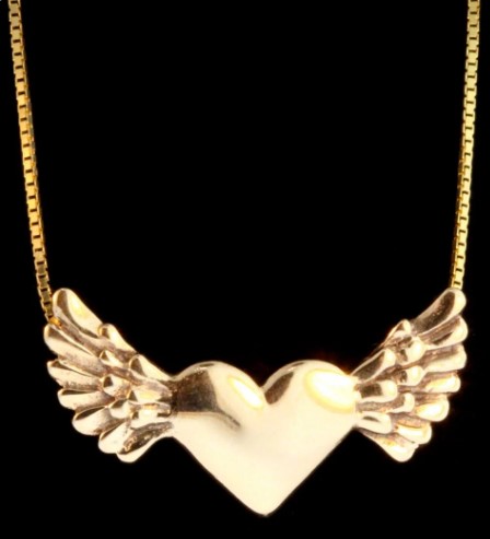 Angel wing heart necklace - featured image