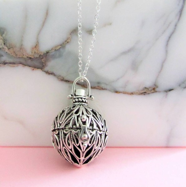 Aromatherapy Oil Diffuser Necklace