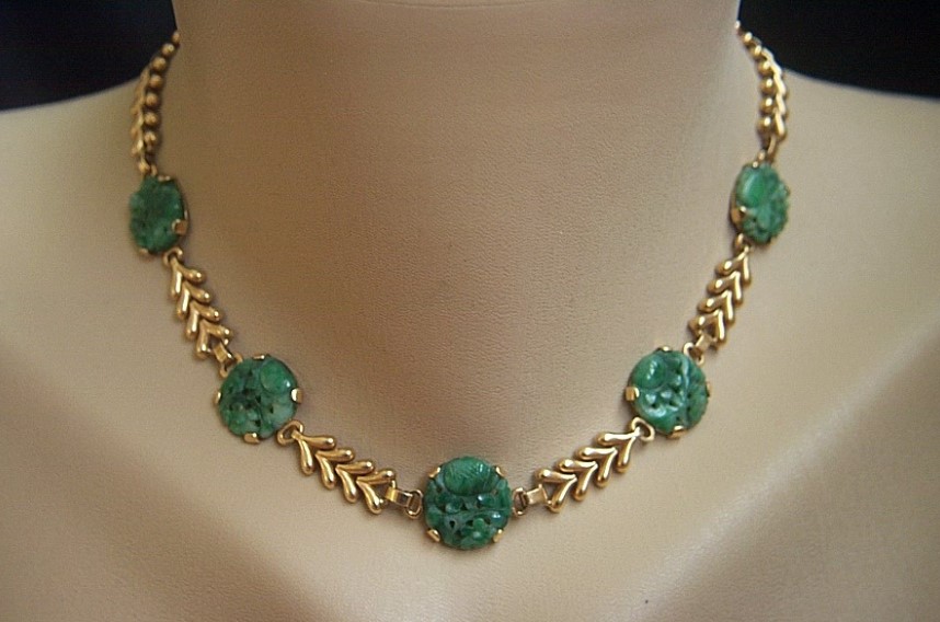 antique jadeite necklace