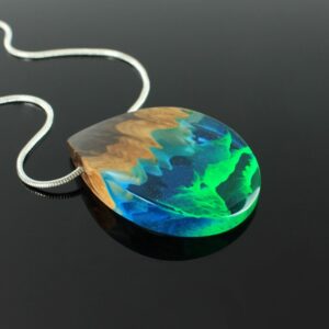 aurora borealis necklace - featured image